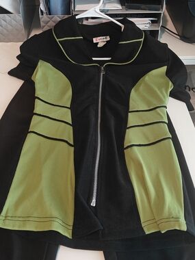 Event Women's Black and Green Zip-Front Pantsuit